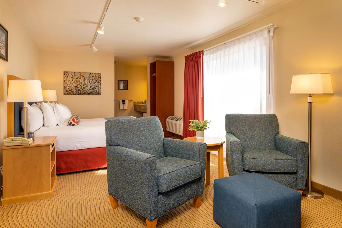 Leavenworth Hotel Family & DogFriendly Lodging Obertal Inn