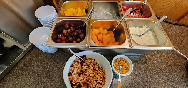 Fruit Station 2 obertal breakast stations