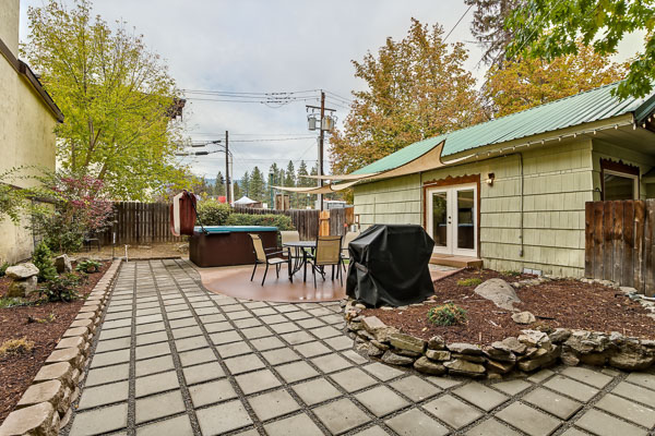 Garden Haus Patio for Dogs